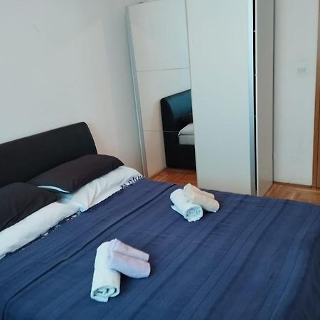 Deep Blue Apartment 特罗吉尔 外观 照片